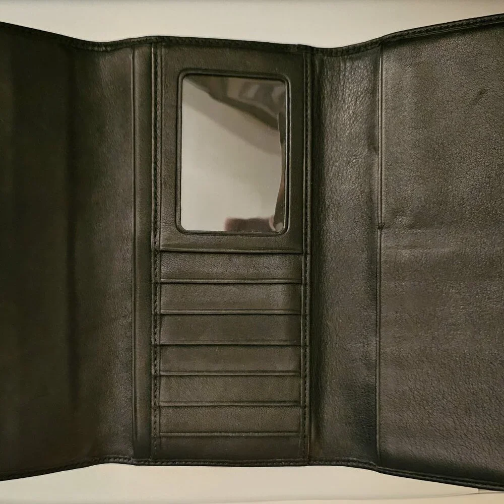 Vintage COACH Hampton Black Leather Tri-Fold Wallet - Picture 5 of 8